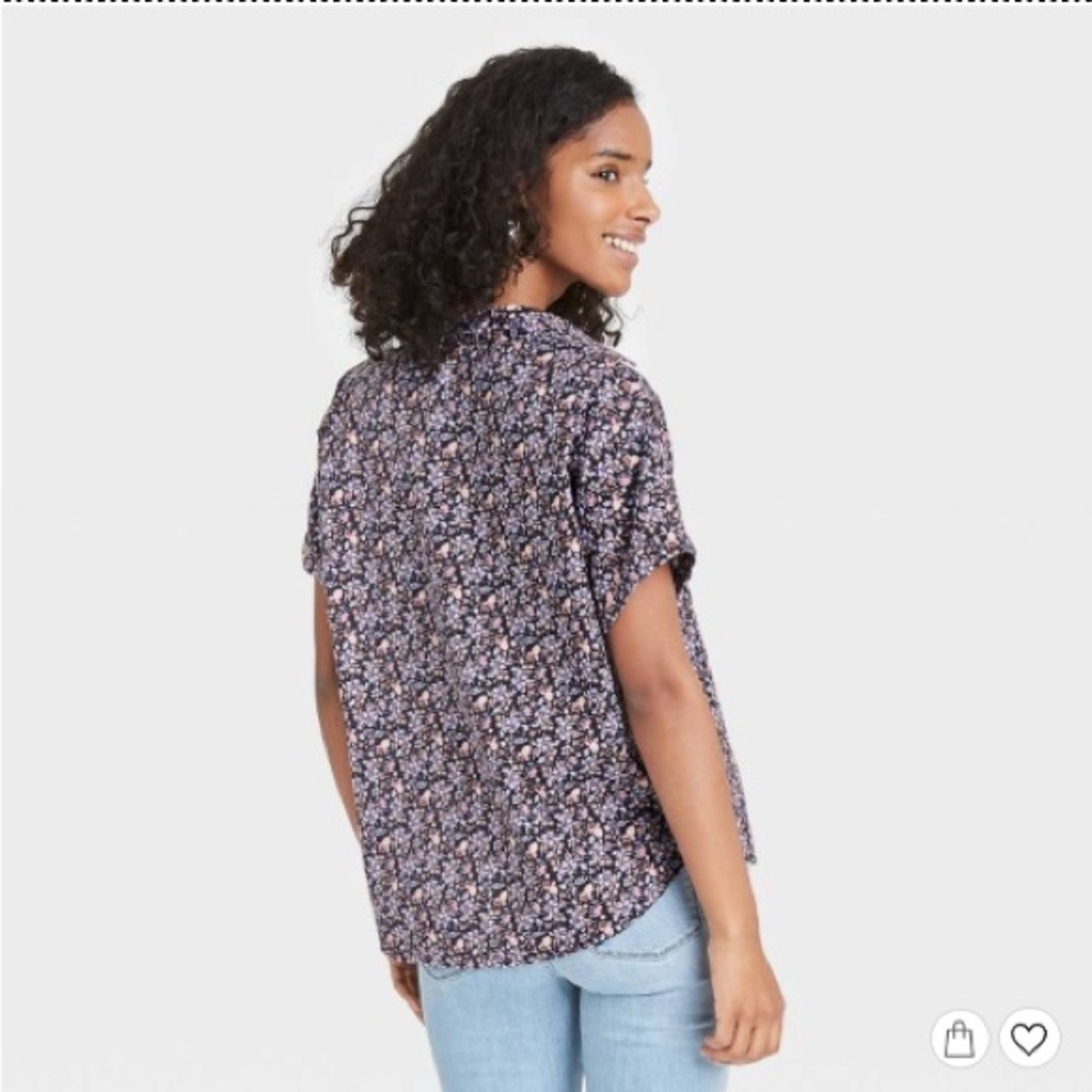 Universal Thread Women's Purple Floral Dolman Short Sleeve Button-Down Shirt - Picture 4 of 13